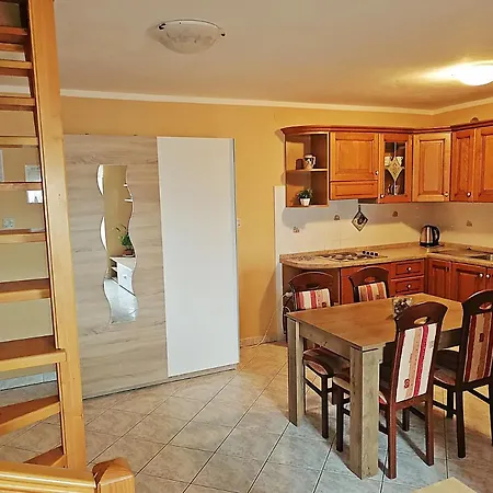 Sara Apartman